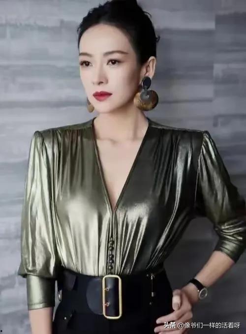 刘大锤最新爆料当红女艺人,揭秘当红女艺人背后的惊人真相!”